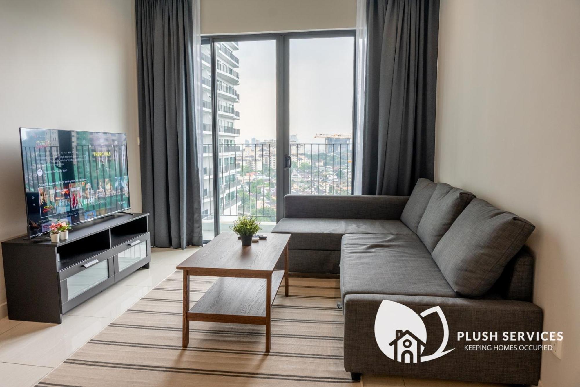 Apartment Datum Jelatek By Plush
